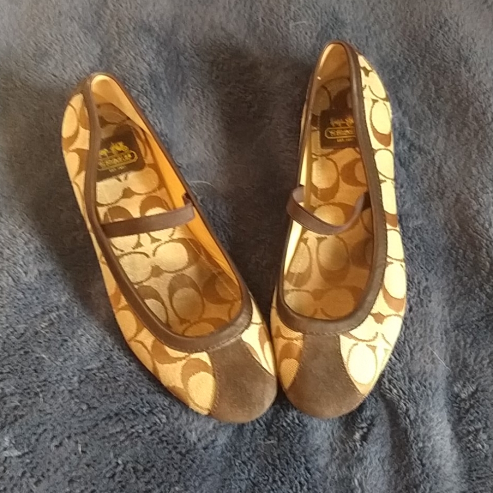Coach Judey ballerina flats 6 1/2M